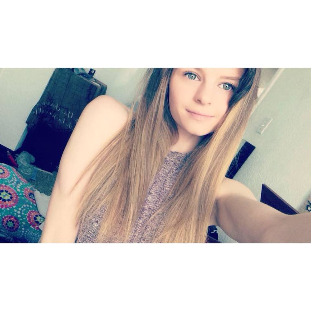 Meet your Posher, Bella